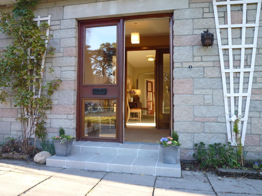 Camusmore House アビーモア エクステリア 写真
